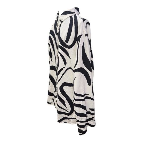 Cream and Black Asymmetrical Button Down Shirt with Notched Collar - Picture 3 of 7